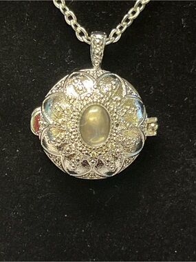 Clear Quartz Keepsake Locket Necklace | Vintage Inspired Crystal Pendant